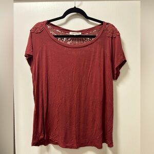Obsessive Love Rose Colored Lace Top – Size 1X